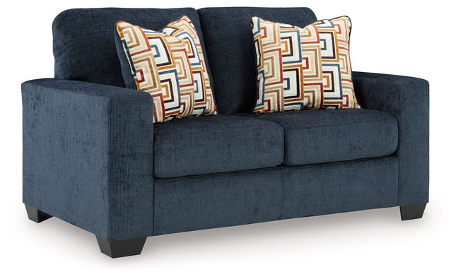 Aviemore - Loveseat Signature Design by Ashley® 