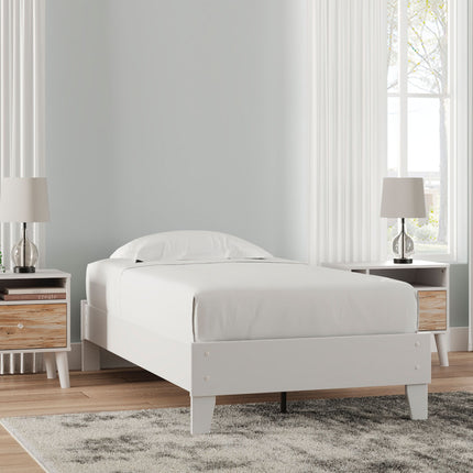 Piperton - Platform Bed Ashley Furniture 