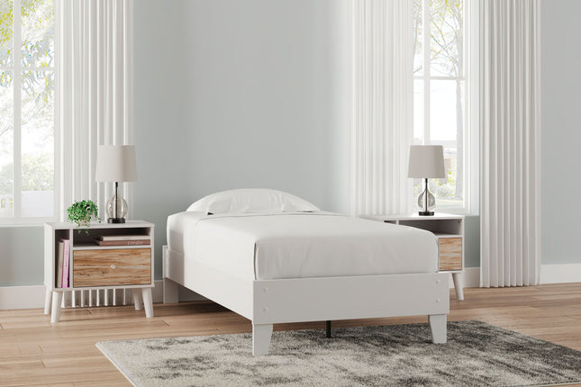 Piperton - Platform Bed Ashley Furniture 