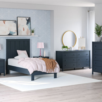 Simmenfort - Platform Bedroom Set Signature Design by Ashley® 