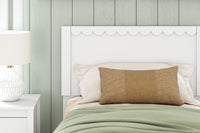 Thumbnail for Hallityn - Panel Platform Bed - Tony's Home Furnishings