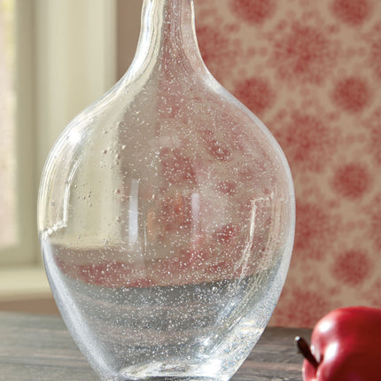 Kurthorne - Vase - Tony's Home Furnishings