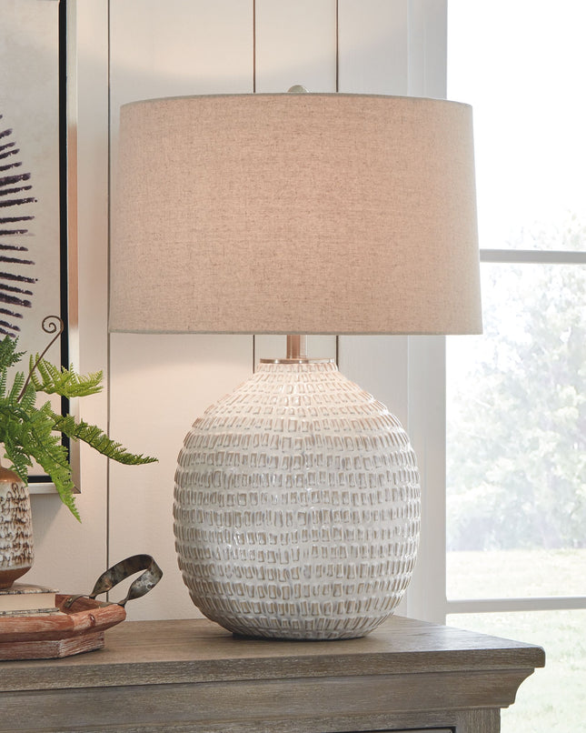 Jamon - Beige - Ceramic Table Lamp Ashley Furniture 