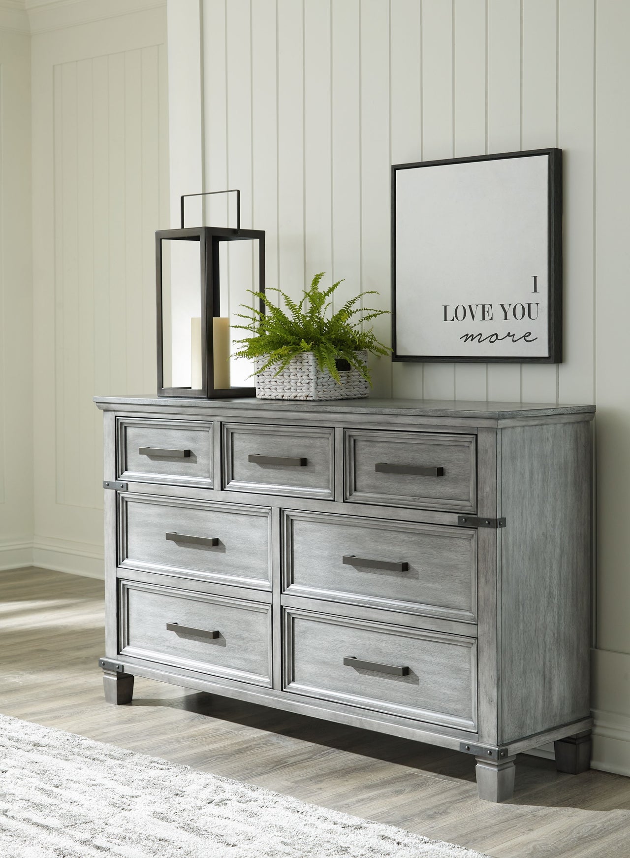 Russelyn - Gray - Dresser - Tony's Home Furnishings