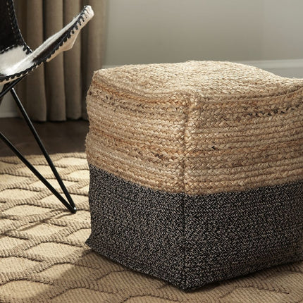 Sweed - Rectangular - Pouf Ashley Furniture 