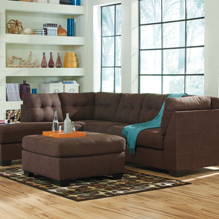 Maier - Sectional Benchcraft® 