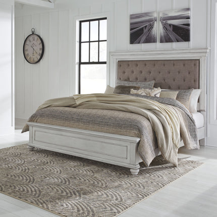 Kanwyn - Upholstered Panel Bed Benchcraft® 