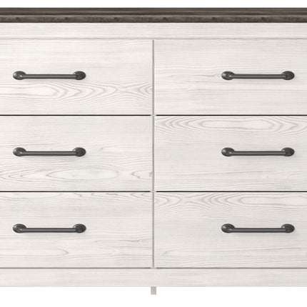 Gerridan - Dresser, Mirror Signature Design by Ashley® 