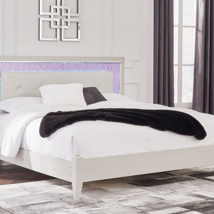 Zyniden - Silver - King Upholstered Panel Bed Signature Design by Ashley® 