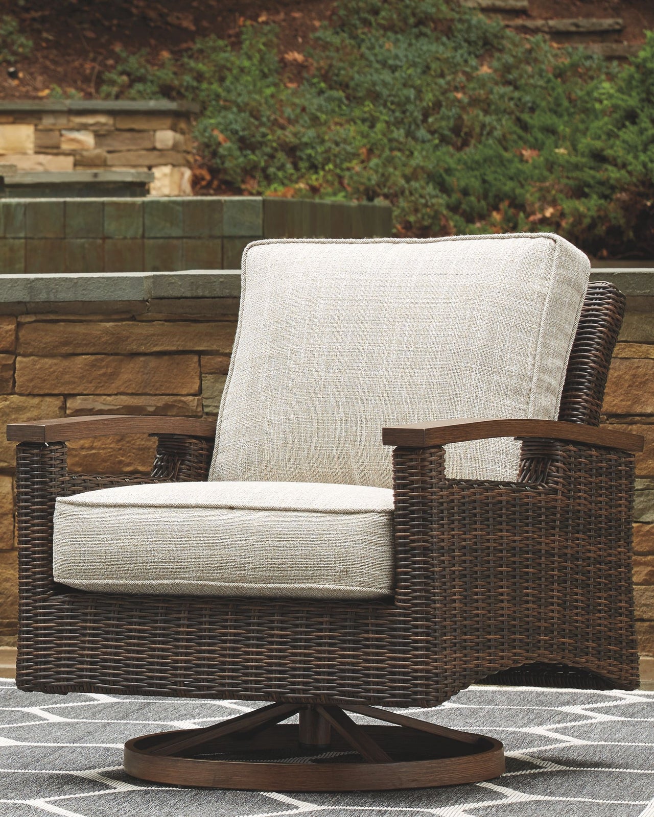 Paradise - Medium Brown - Swivel Lounge Chair (Set of 2) Ashley Furniture 