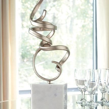 Pallaton - Champagne / White - Sculpture Ashley Furniture 