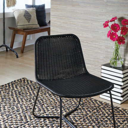 Daviston - Black - Accent Chair Signature Design by Ashley® 