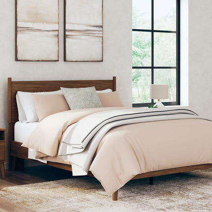 Fordmont - Platform Bed Signature Design by Ashley® 