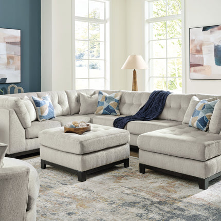 Maxon Place - Living Room Set Benchcraft® 