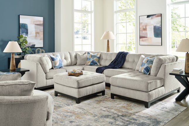 Maxon Place - Living Room Set Benchcraft® 