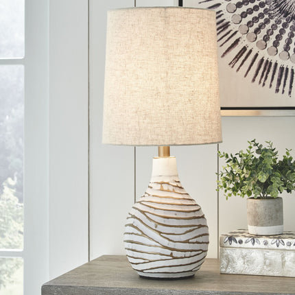 Aleela - White / Gold Finish - Metal Table Lamp Ashley Furniture 