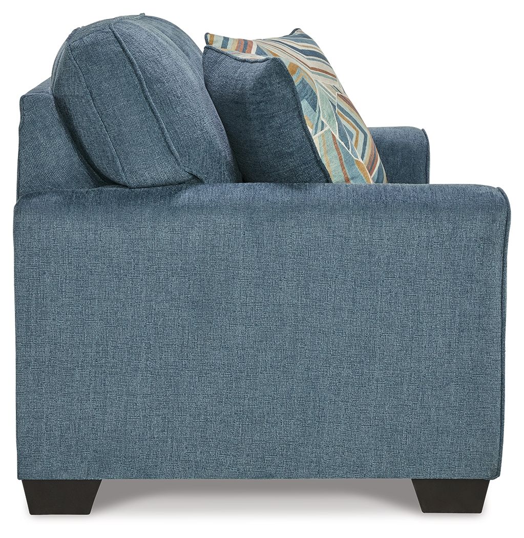 Cashton - Loveseat Signature Design by Ashley® 