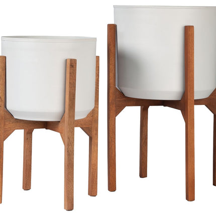 Dorcey - White / Brown - Planter Set (Set of 2) Ashley Furniture 