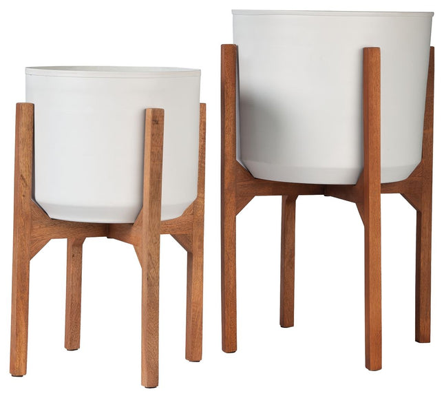 Dorcey - White / Brown - Planter Set (Set of 2) Ashley Furniture 