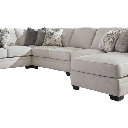 Dellara - Sectional Benchcraft® 