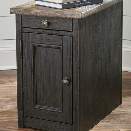 Tyler - Grayish Brown / Black - Chair Side End Table Ashley Furniture 