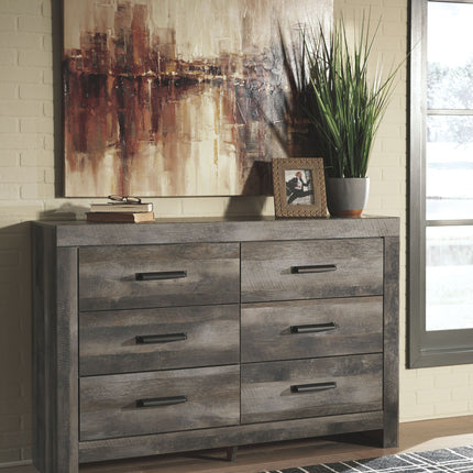 Wynnlow - Dresser, Mirror Signature Design by Ashley® 