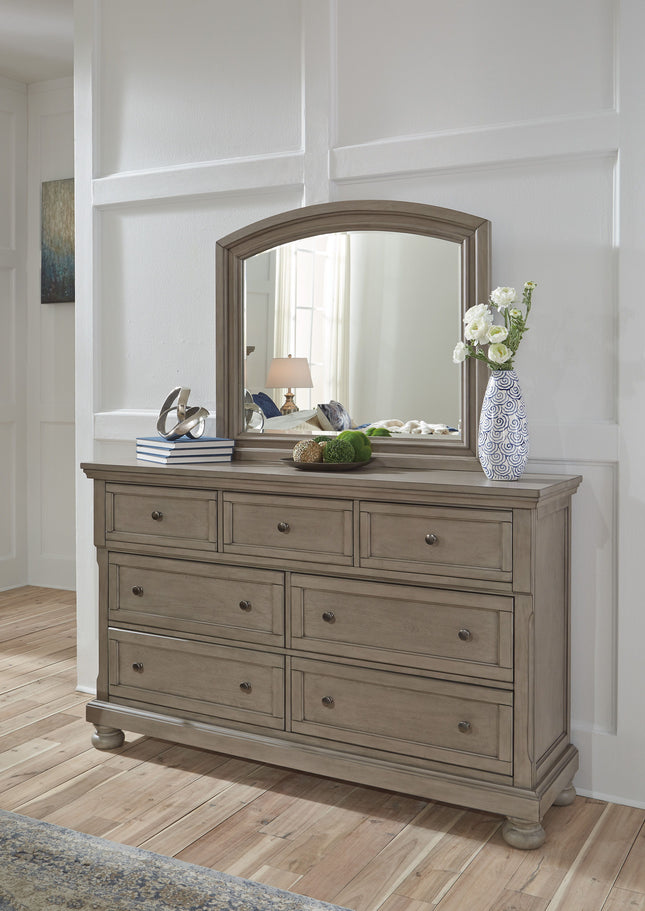 Lettner - Dresser, Mirror Ashley Furniture 