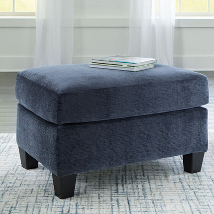 Amity Bay - Ottoman Benchcraft® 