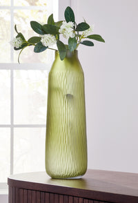 Scottyard - Vase Signature Design by Ashley® 
