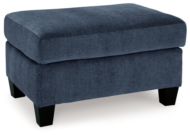 Amity Bay - Ottoman Benchcraft® 