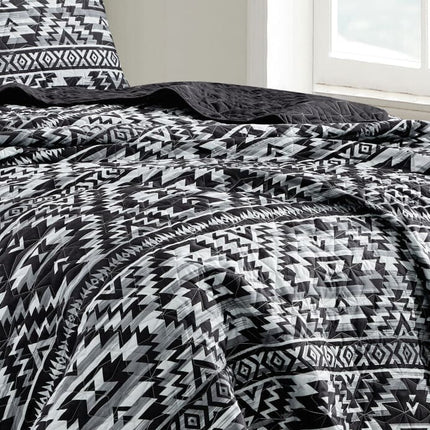 Smoke Aztec Quilt Set