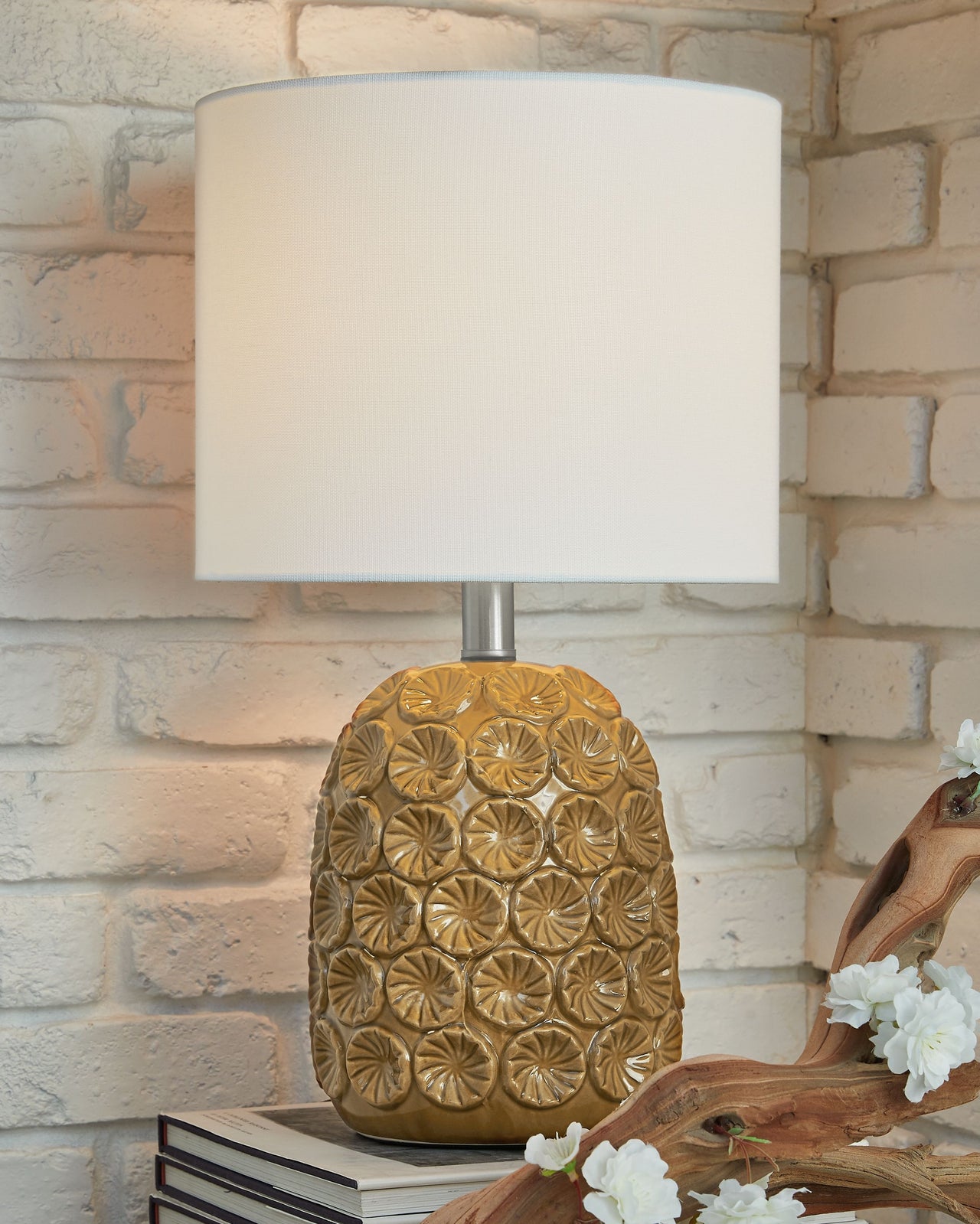 Moorbank - Ceramic Table Lamp - Tony's Home Furnishings
