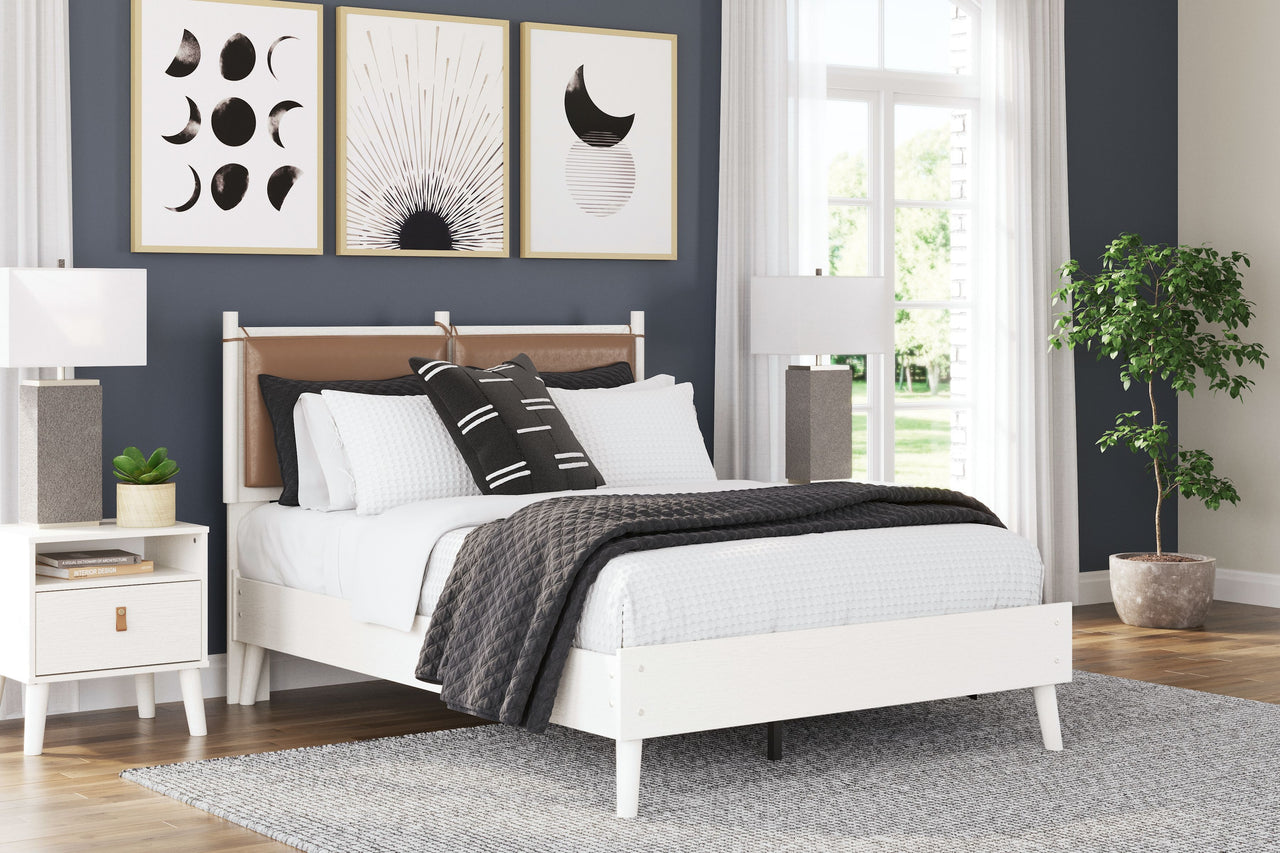 Aprilyn - Panel Bed - Tony's Home Furnishings