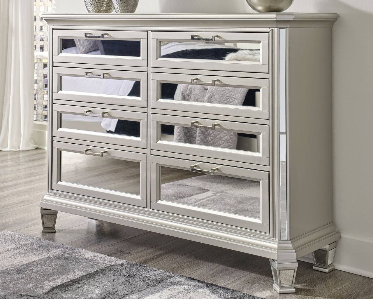 Lindenfield - Dresser - Tony's Home Furnishings
