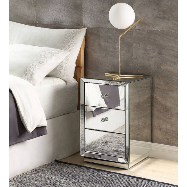 Nyoka - Accent Table - Mirrored - Tony's Home Furnishings