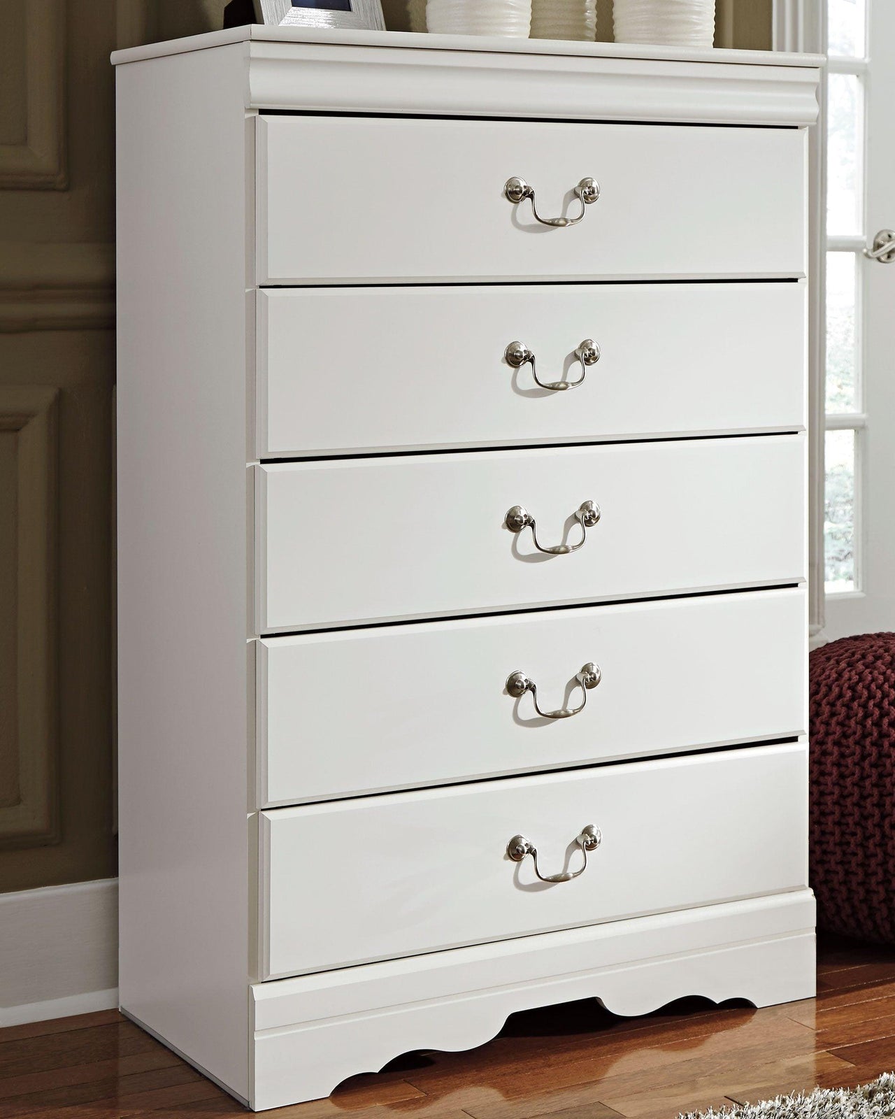 Anarasia - White - Five Drawer Chest Tony's Home Furnishings Furniture. Beds. Dressers. Sofas.